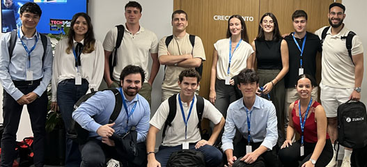 grupo de jóvenes participantes en Future Z